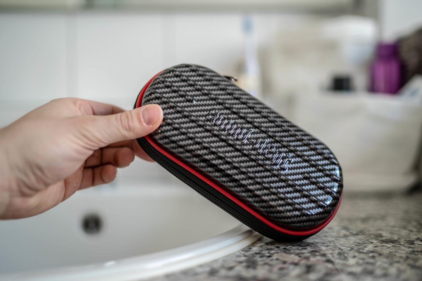 Az Emmi-dent carbon utazótáska
